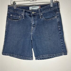 Levi's Women’s Vintage 2005 515 Denim Shorts Size 6